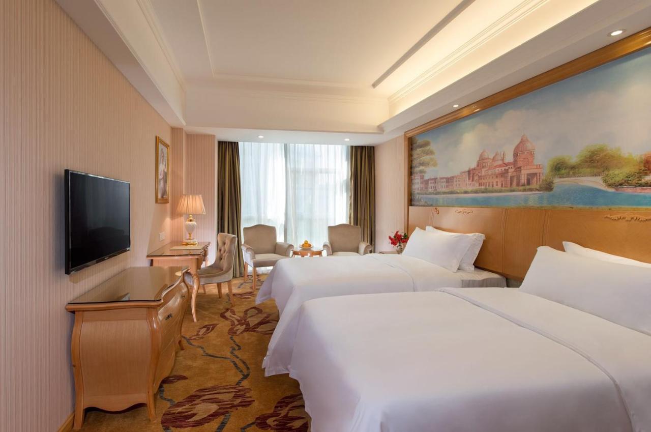 Vienna Hotel Shenzhen Baoneng City Plaza Eksteriør billede