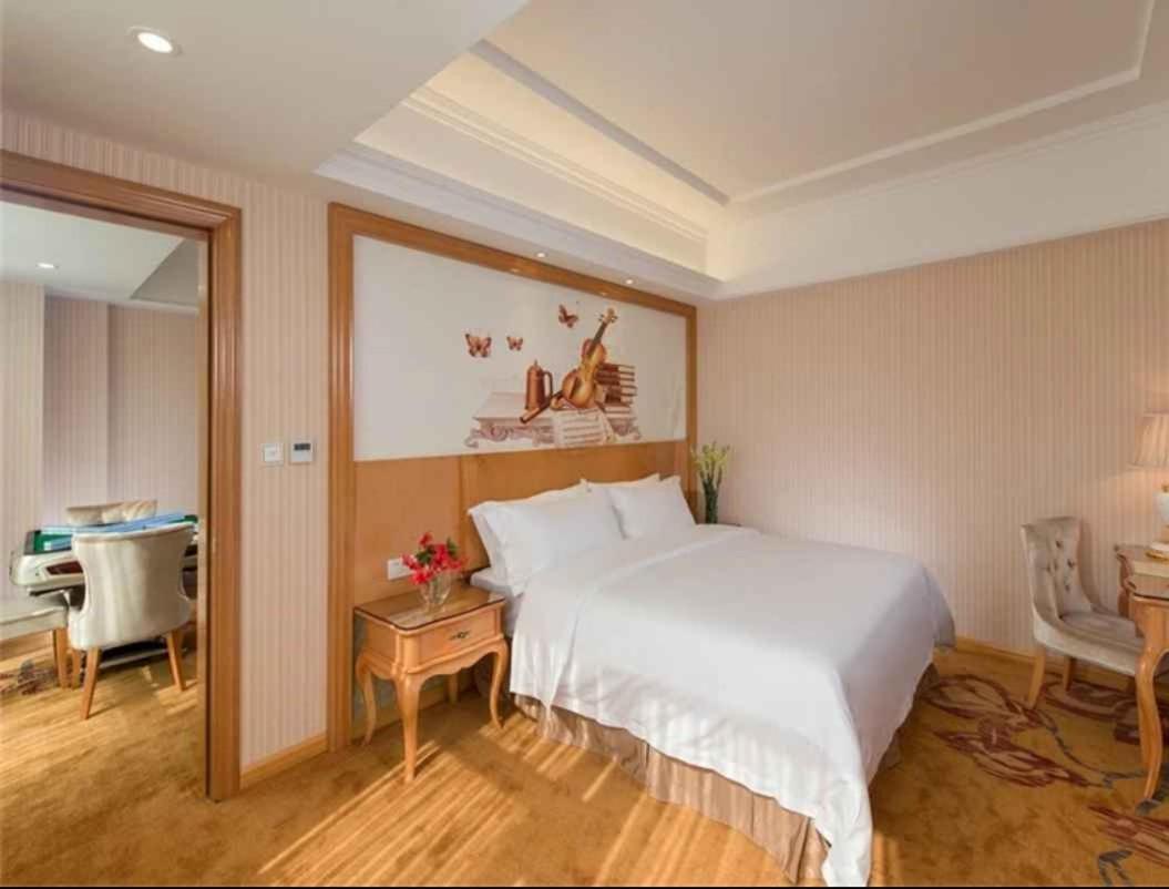 Vienna Hotel Shenzhen Baoneng City Plaza Eksteriør billede